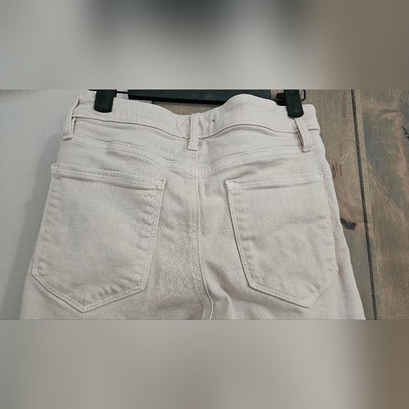 ATHLETA Flex Straight Ankle Jean In Bone. Size 4 - Picture 10 of 12